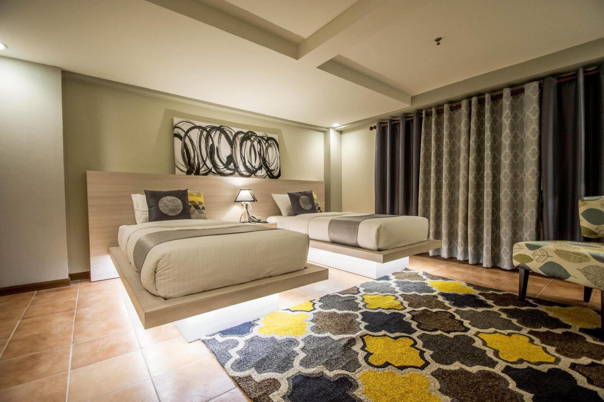 Butuan City Almont City Hotel מראה חיצוני תמונה